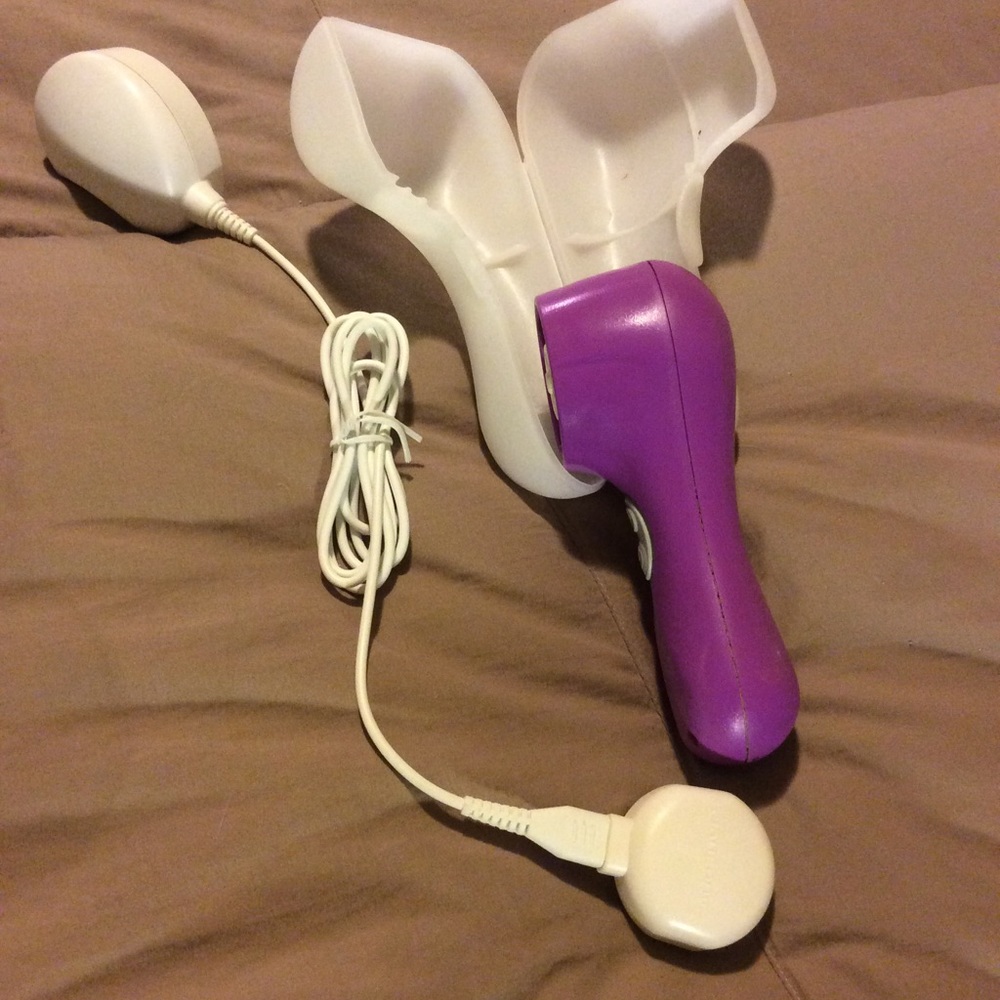 Clarisonic Brush - Buy a Brush, get the MIA 2 free